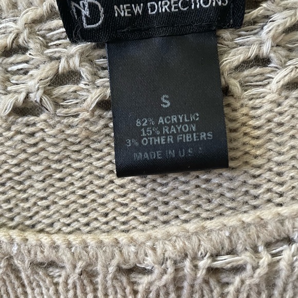 New Directions Sweater — perfect for fall! - Picture 3 of 8